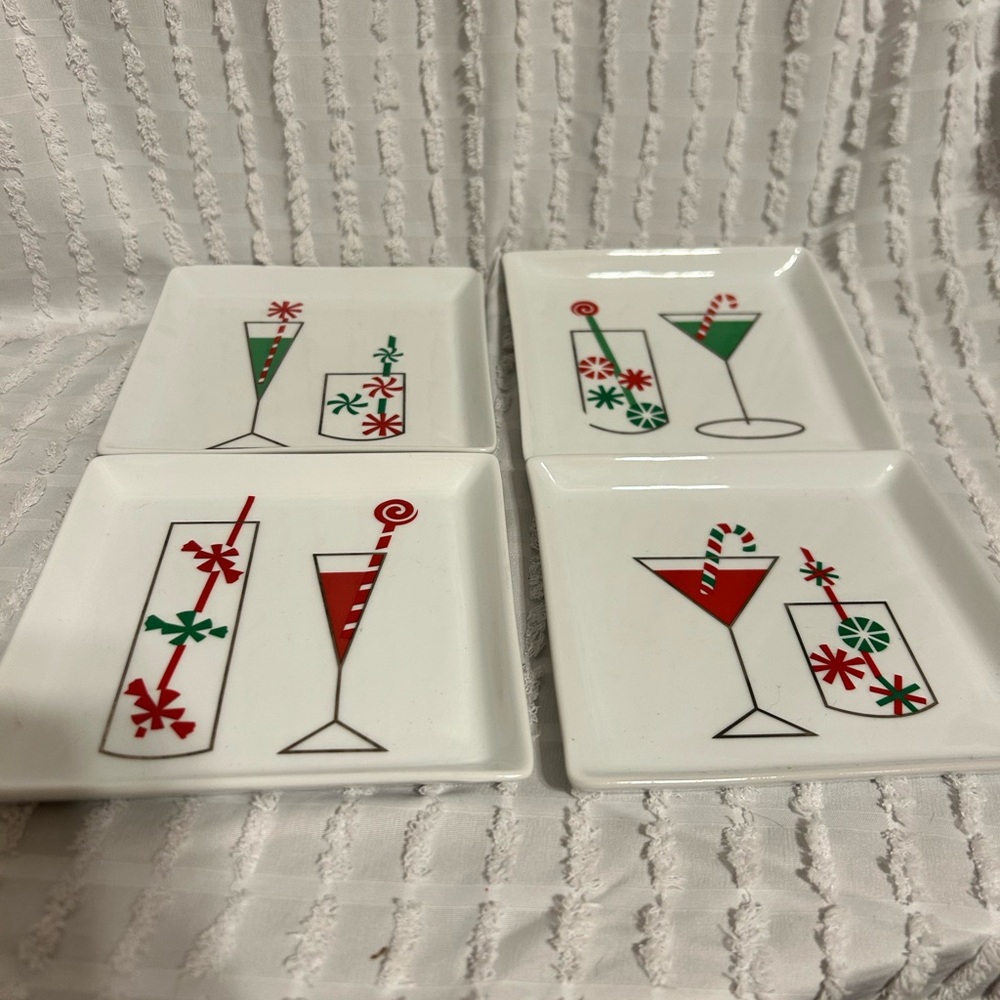 Crate & Barrel “Christmas Cocktails” Square Plates‎ Set of 4